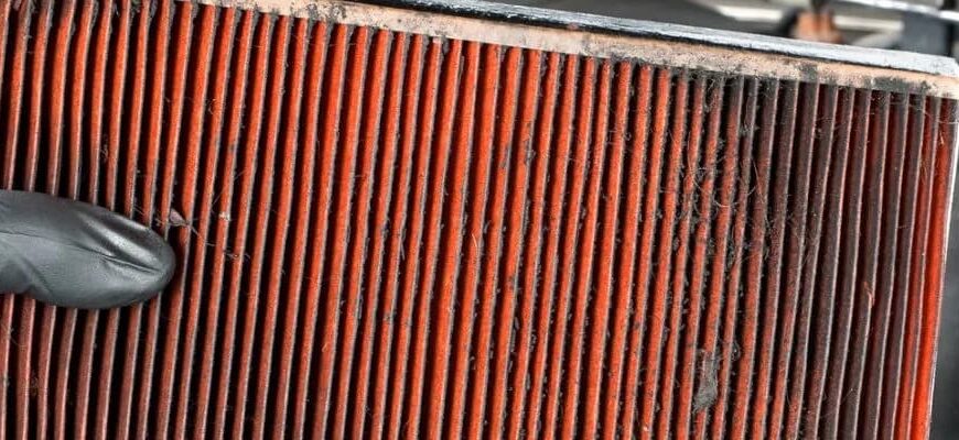 Откуда и почему масло попадает в воздушный фильтр автомобиля? 1 воздушный фильтр закидывает маслом