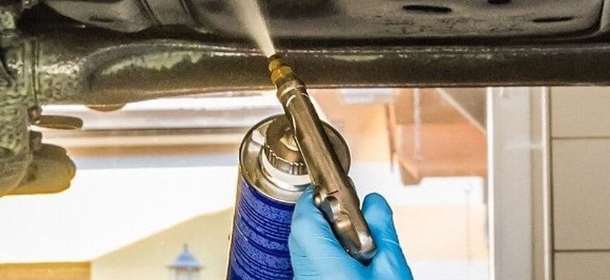 Как обезопасить днище и колесные арки кузова авто от коррозии? 8 антикоррозионная обработка днища автомобиля