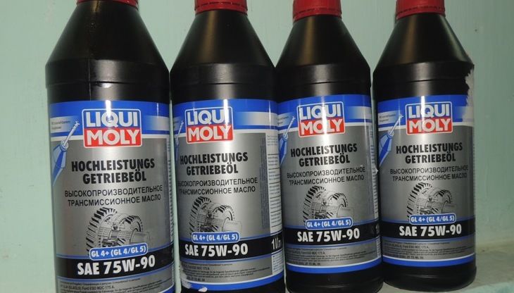 Синтетика Hochleistungs-Getriebeoil 75W-90 замена масла в МКПП Лада Веста