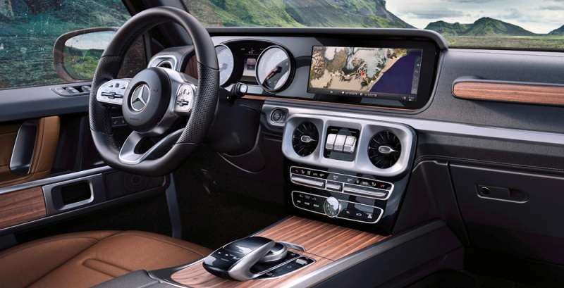 Интерьер современного G-Class 2019 новый Гелендваген 2018 фото салона