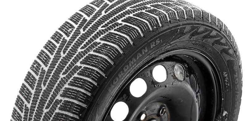 Nokian Nordman RS2 зимняя резина в 15 радиусе липучка или какая лучше